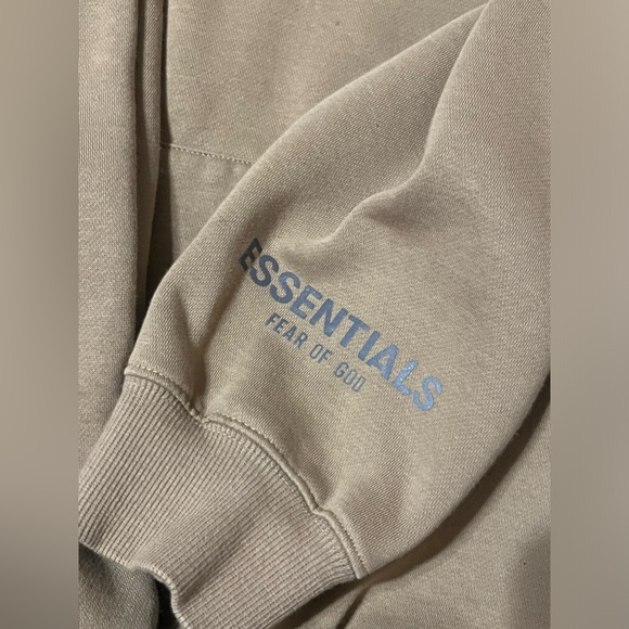 Essentials Fear of God Hoodie - Picture 5 of 6